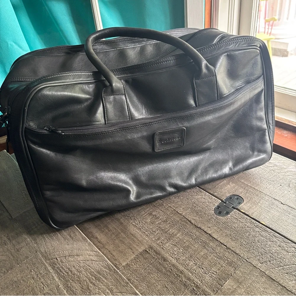 Brookstone Black Genuine‎ Soft Leather Carryon Weekender Roomy Briefcase
